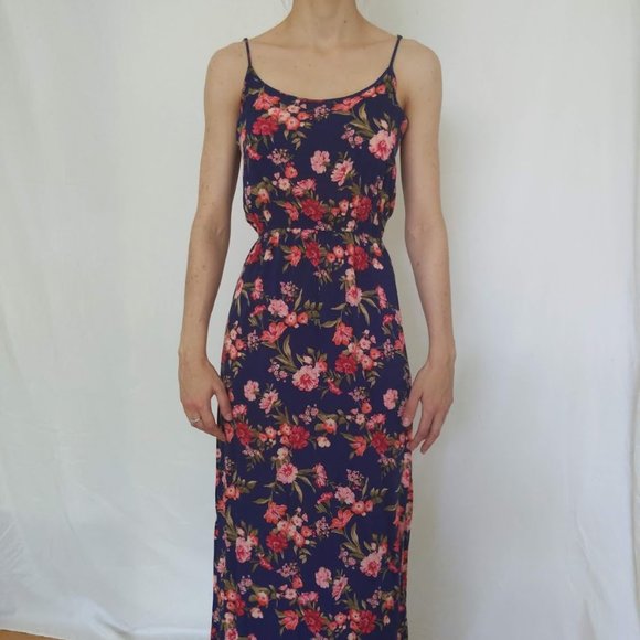 Forever 21 Dresses & Skirts - S | Forever 21 | Hawaiian Floral Maxi Dress